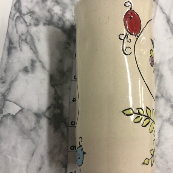 Meghan Bernard pottery SWIRLY GIG BIRD Hand Carved And Hand Painted Tumbler - Picture 6 of 7